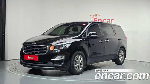 Kia Carnival — экстерьер
