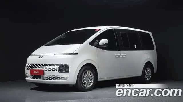 Hyundai Staria