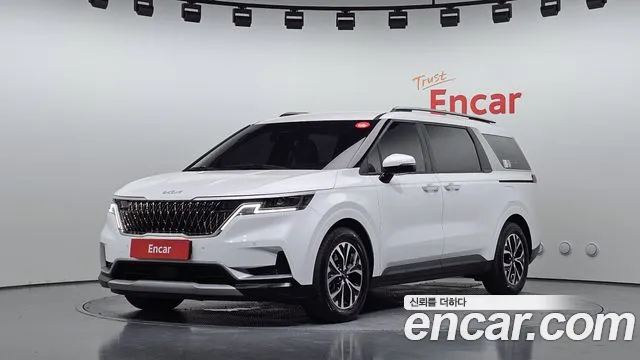 Kia Carnival — экстерьер