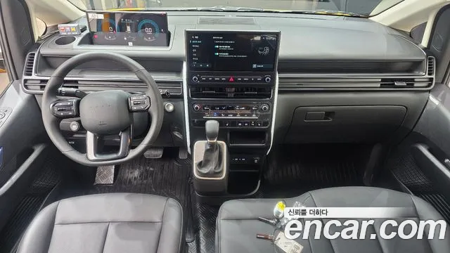 Hyundai Staria — интерьер