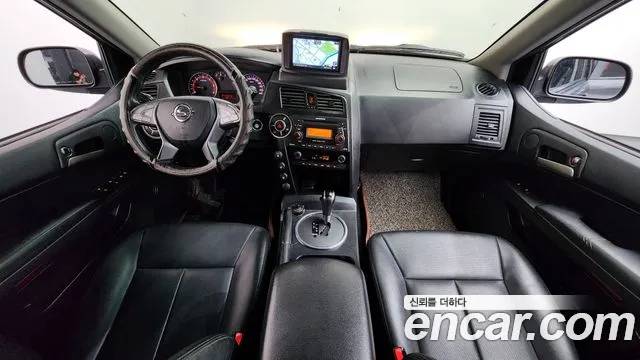 KG Mobility Korando — интерьер