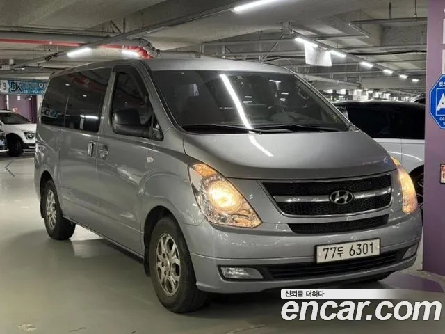Hyundai Starex