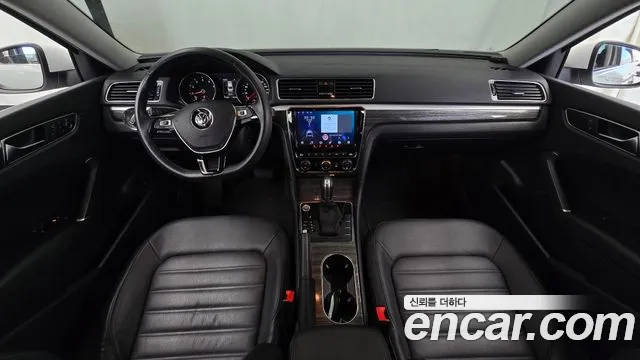 Volkswagen Passat — интерьер