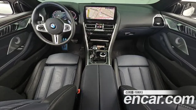 BMW 8 серия — интерьер