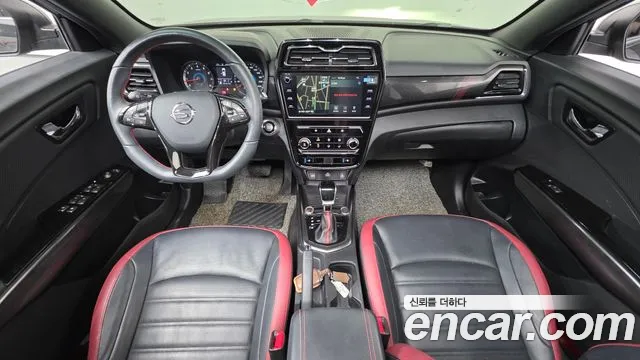 KG Mobility Tivoli — интерьер