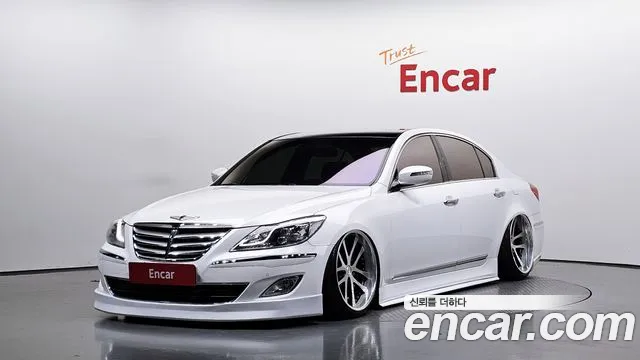 Hyundai Genesis