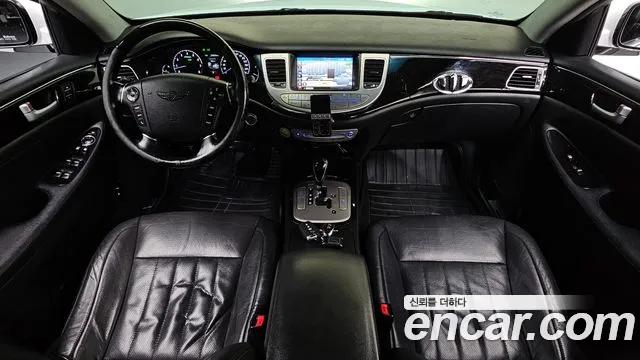 Hyundai Genesis — интерьер