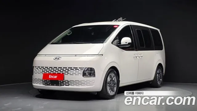 Hyundai Staria