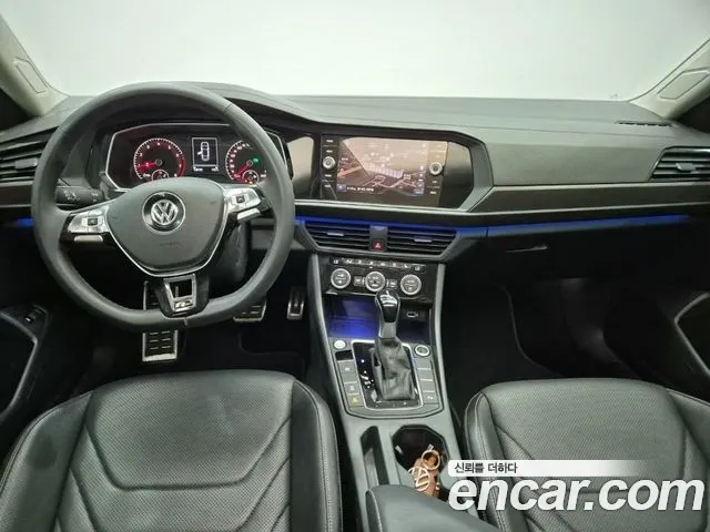 Volkswagen Jetta — интерьер