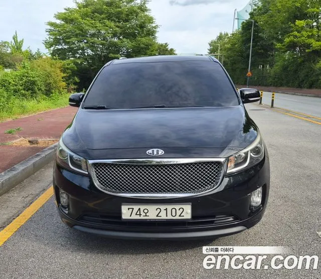 Kia Carnival — экстерьер