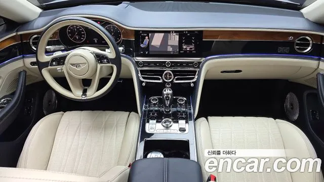 Bentley Flying Spur — интерьер