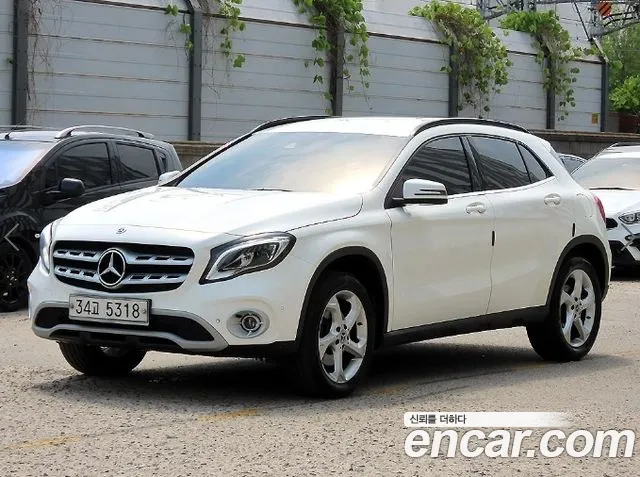 Mercedes-Benz GLA-класс