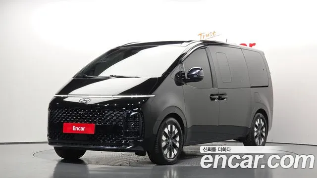 Hyundai Staria