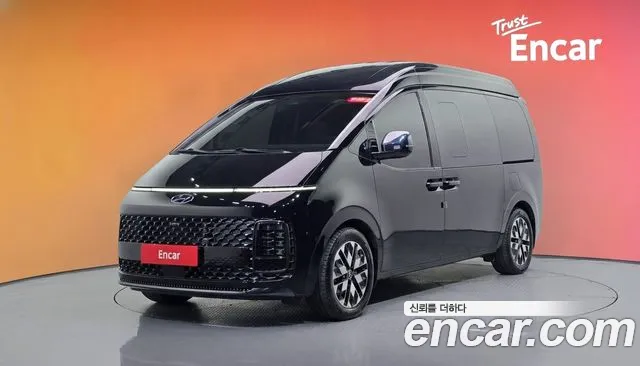Hyundai Staria