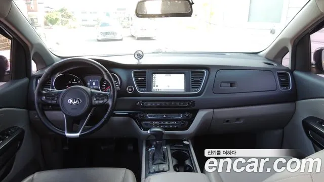 Kia Carnival — интерьер