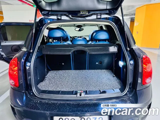 MINI Countryman — интерьер