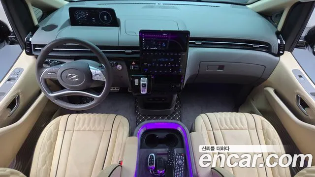 Hyundai Staria — интерьер