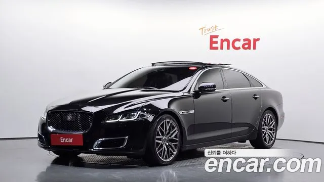 Jaguar XJ — экстерьер