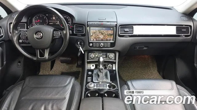 Volkswagen Touareg — интерьер