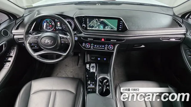 Hyundai Sonata — интерьер