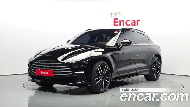 Aston Martin DBX — экстерьер