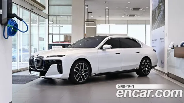 BMW 7 серия — экстерьер