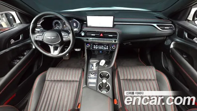 Genesis G70 — интерьер