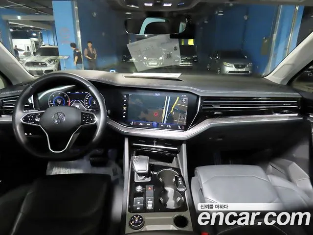 Volkswagen Touareg — интерьер