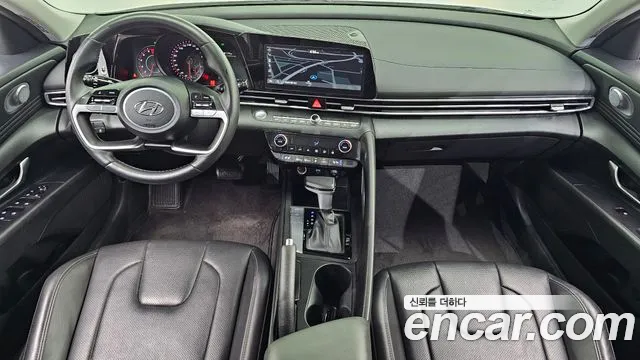 Hyundai Elantra — интерьер