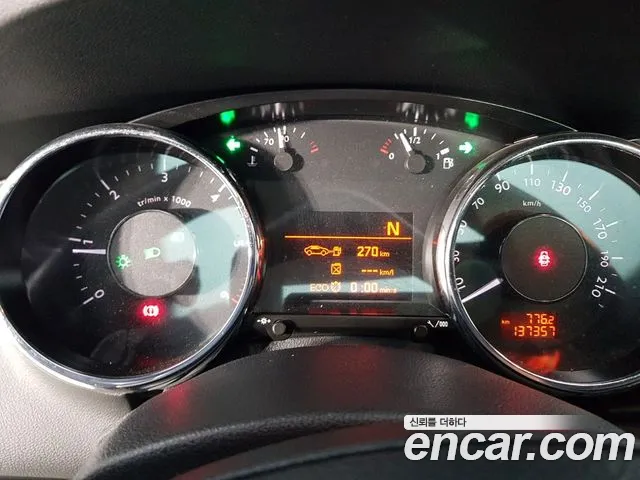 Peugeot 3008 — интерьер