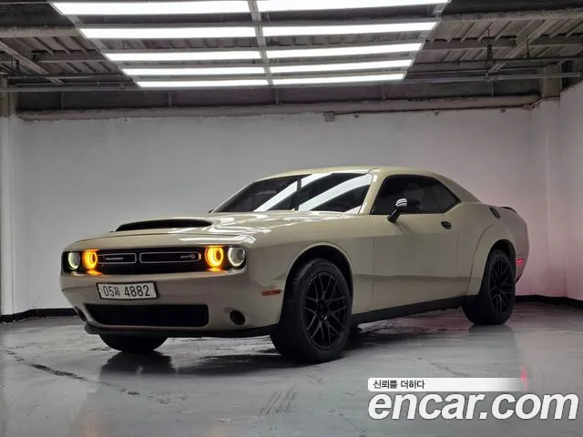 Dodge Challenger — экстерьер
