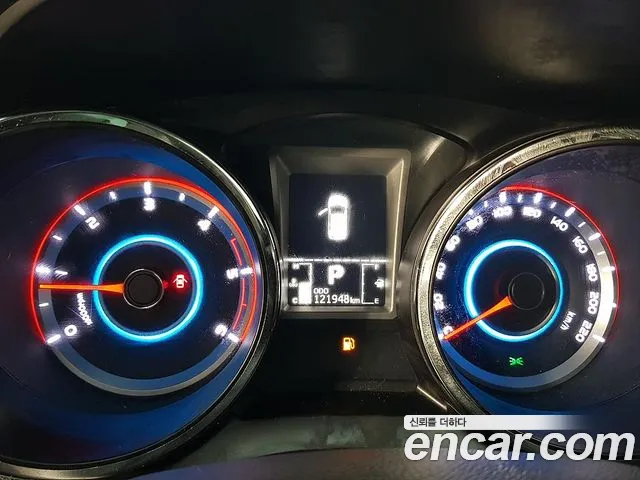KG Mobility Tivoli — интерьер