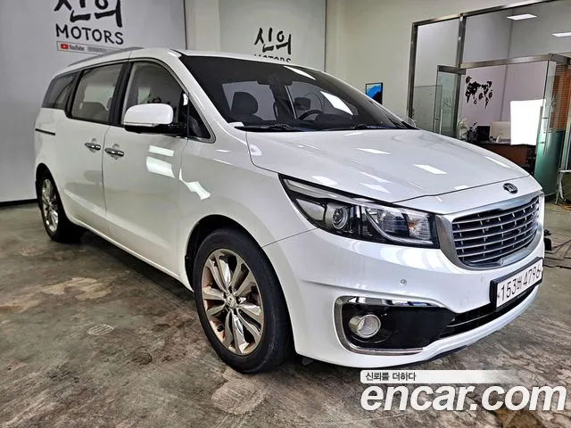 Kia Carnival — экстерьер