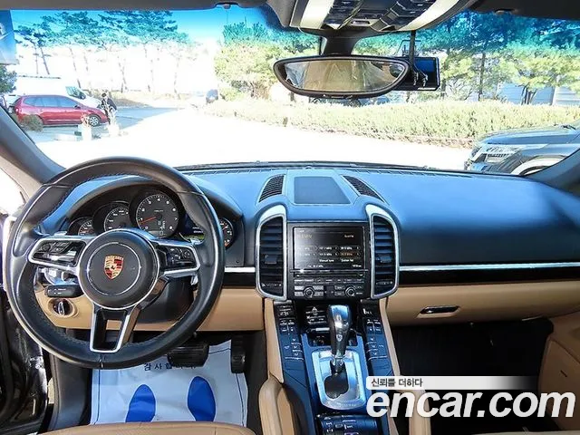 Porsche Cayenne — интерьер