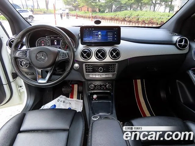 Mercedes-Benz B-класс — интерьер