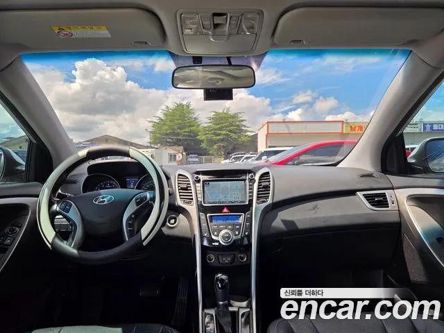 Hyundai i30 — интерьер