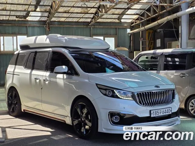 Kia Carnival — экстерьер