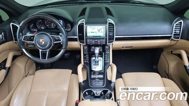 Porsche Cayenne — интерьер