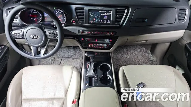 Kia Carnival — интерьер