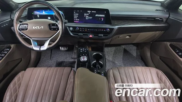 Kia K8 — интерьер