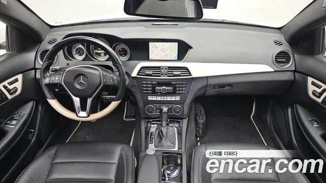 Mercedes-Benz C-класс — интерьер