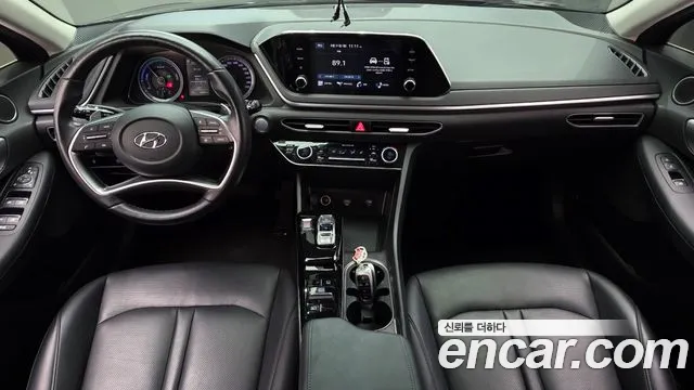 Hyundai Sonata — интерьер