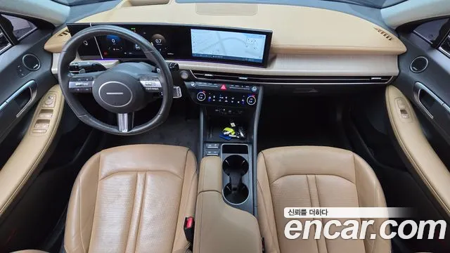 Hyundai Sonata — интерьер
