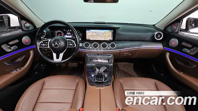 Mercedes-Benz E-класс — интерьер