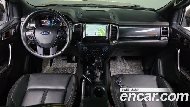 Ford Ranger — интерьер