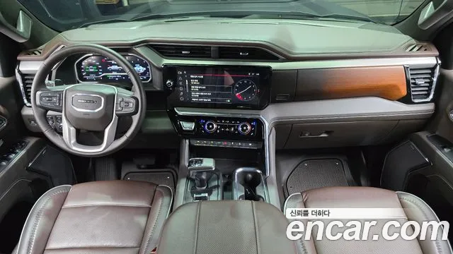 GMC Sierra — интерьер