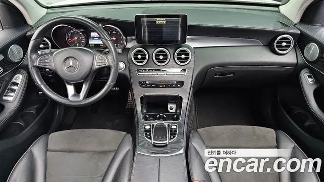 Mercedes-Benz GLC-класс — интерьер