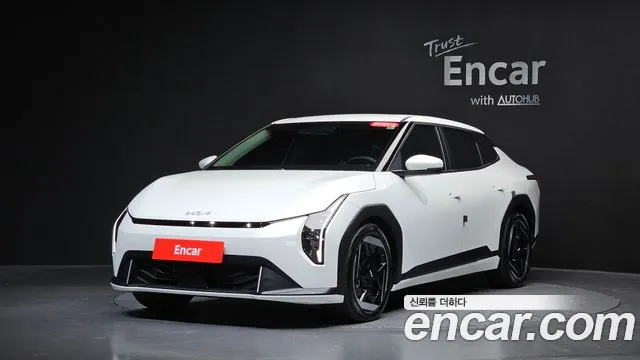 Kia EV4 — экстерьер