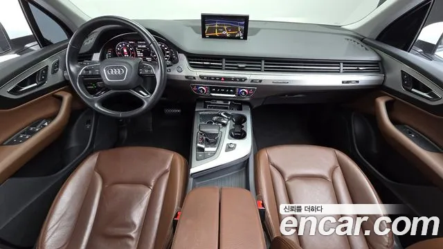 Audi Q7 — интерьер