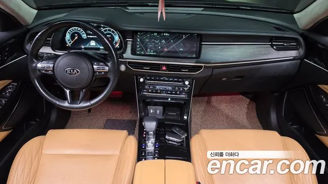 Kia K7 — интерьер